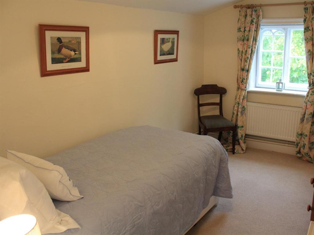Church Farmhouse B & B Kennett Екстериор снимка