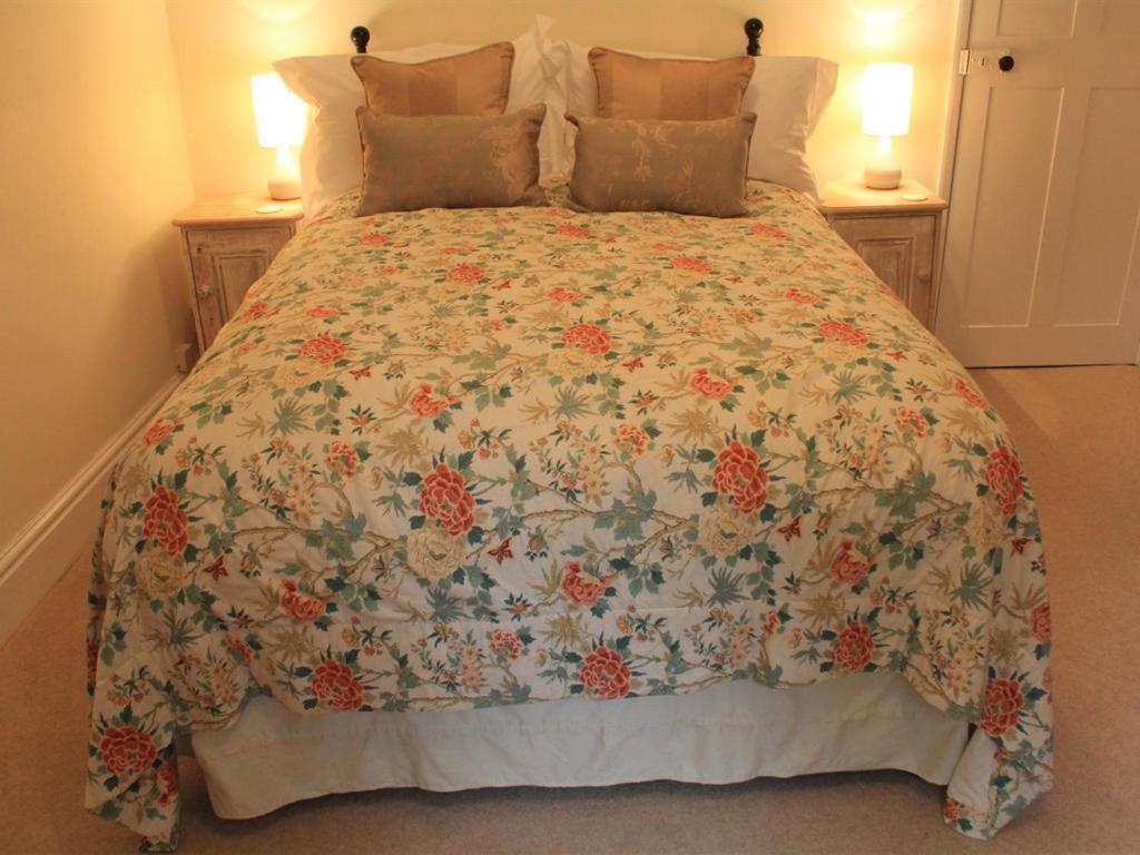 Church Farmhouse B & B Kennett Екстериор снимка
