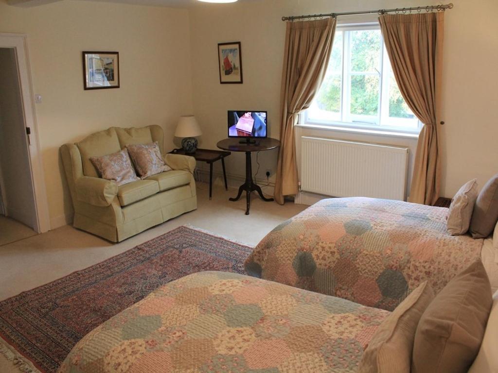 Church Farmhouse B & B Kennett Стая снимка